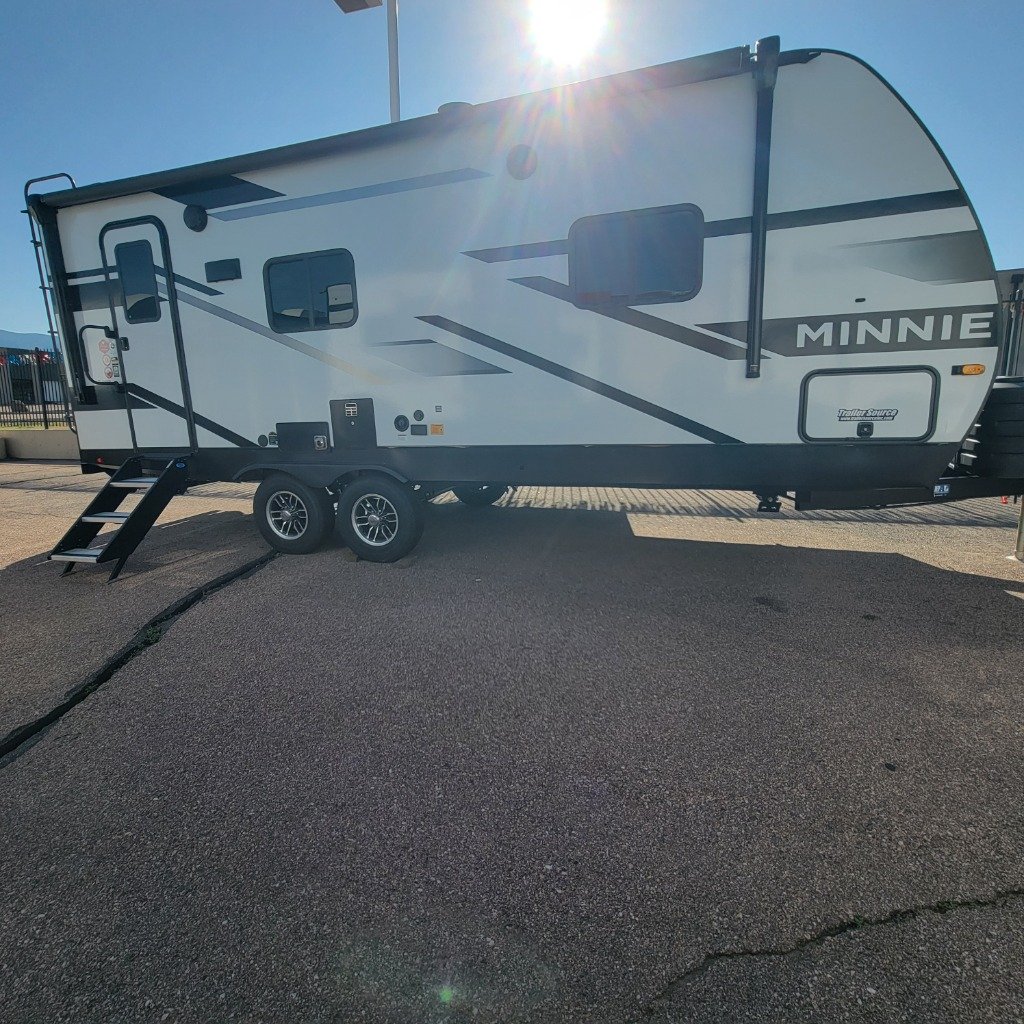 2025 Winnebago 2025 Winnebago Minnie - image 1