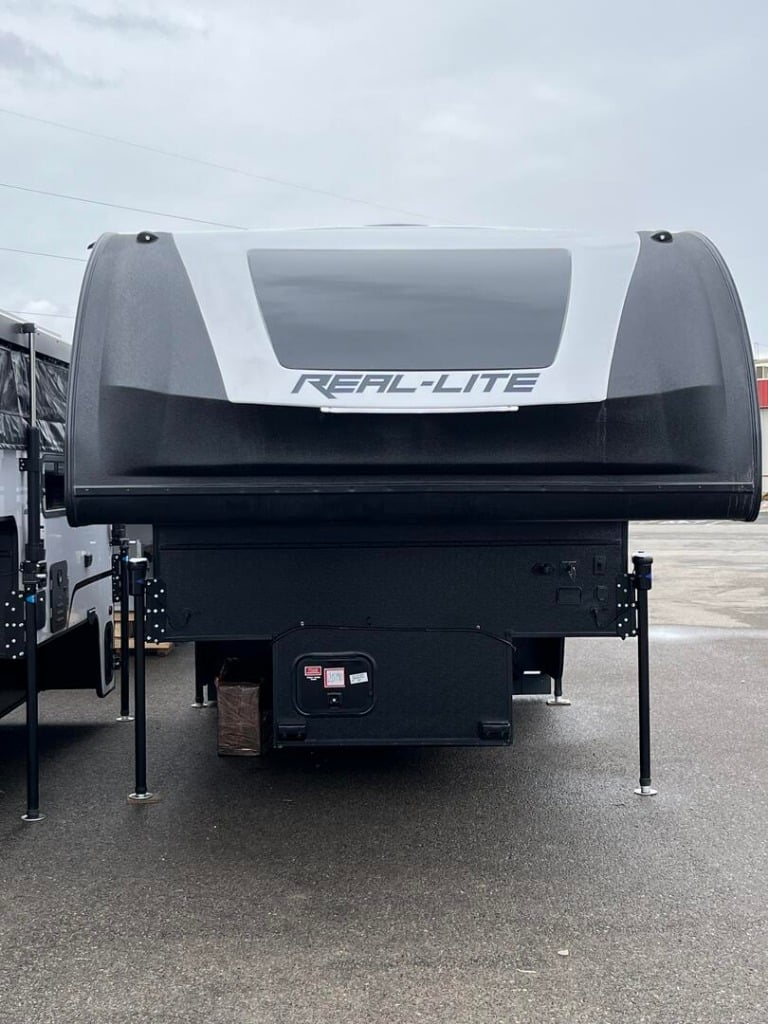 2026 Palomino 2026 Palomino Real-Lite Hard Side Max - image 1