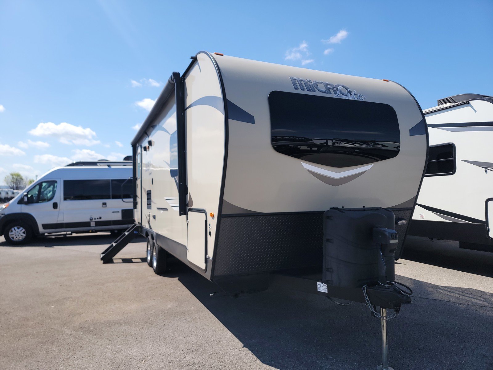 2019 Flagstaff 2019 Flagstaff Micro Lite - image 1