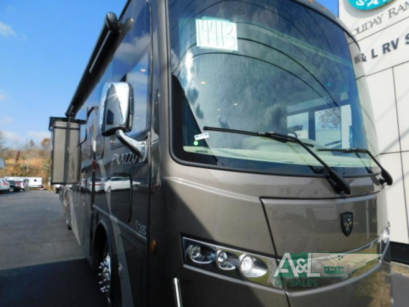 Thor Motor Coach Palazzo Class A Motorhome Review: 3 Luxury Features