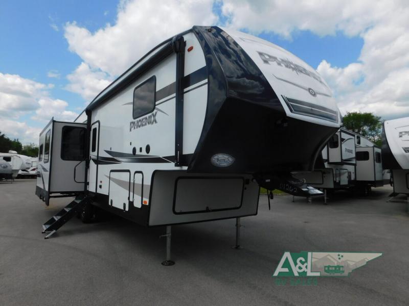 Shasta RVs Fifth Wheels Review: 4 Reasons to Buy Today