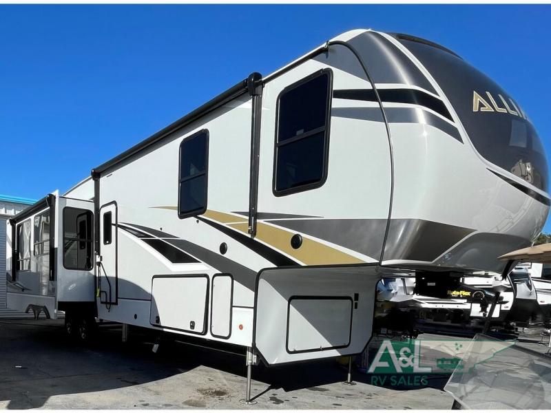 Alliance Paradigm Fifth Wheel Review: 3 Ways to Upgrade Your Vacations