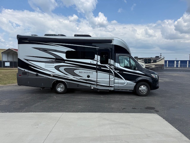 Used 2022 Jayco Melbourne Prestige 24RP