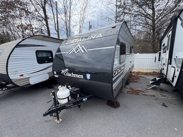 Used 2024 Coachmen Catalina Summit Series 7 164RBX