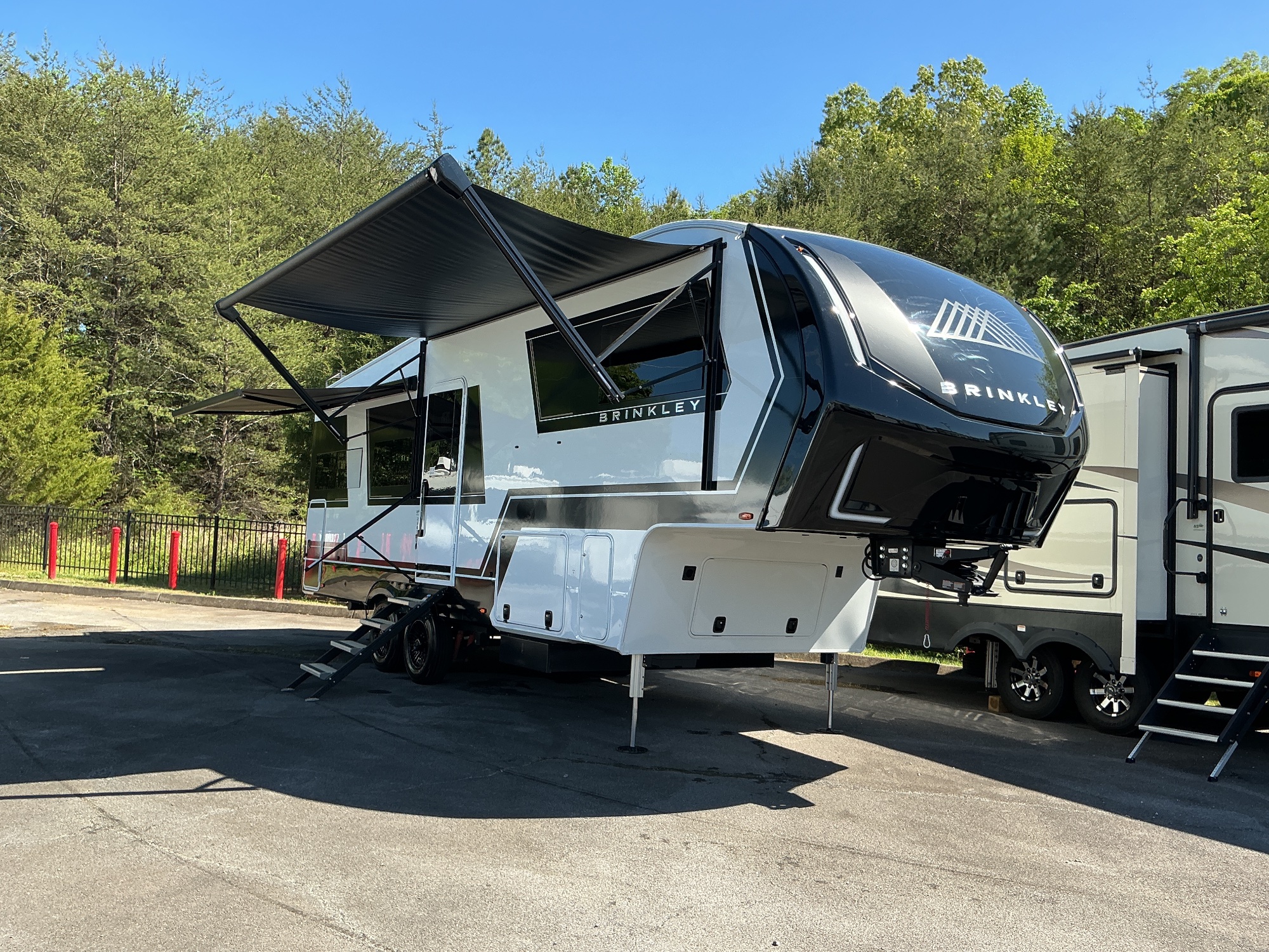 2025 Brinkley RV Model Z