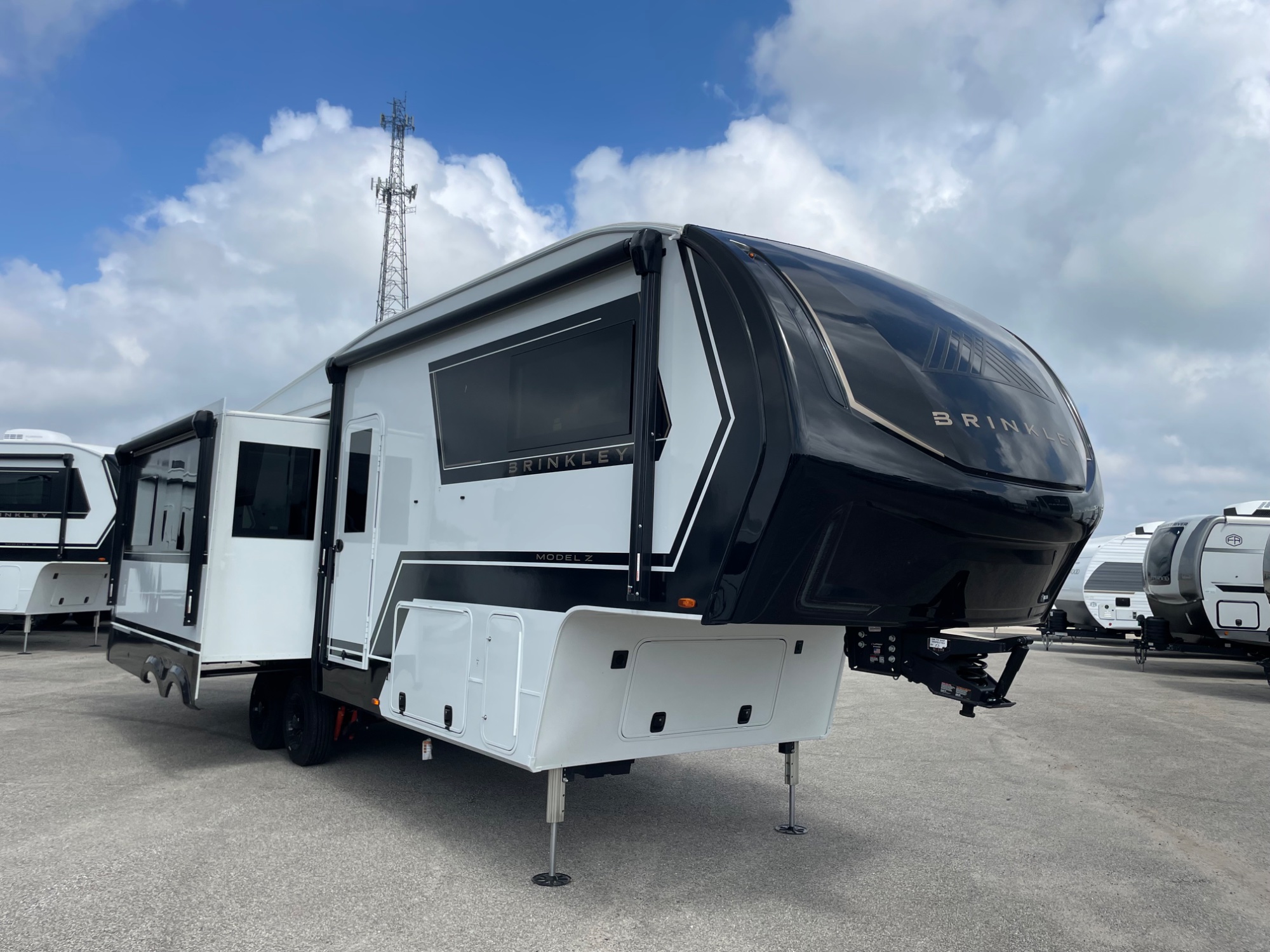 2026 Brinkley RV Model Z