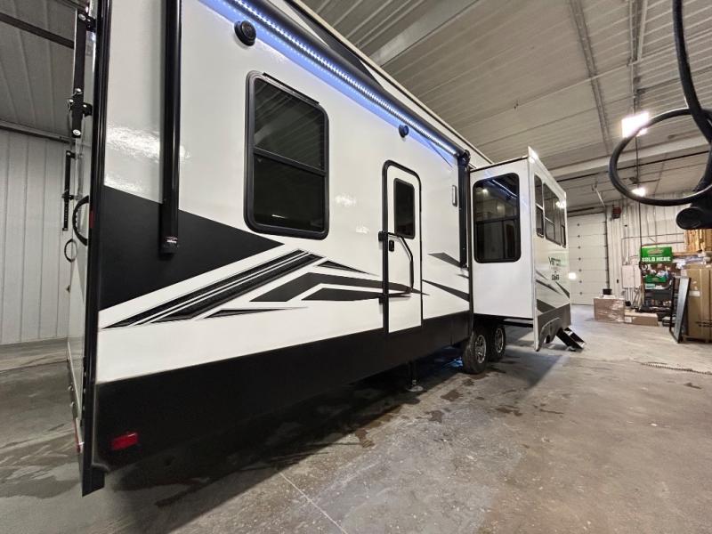 2021 KZ RV Venom - Spacious Fifth-Wheel Toy Hauler