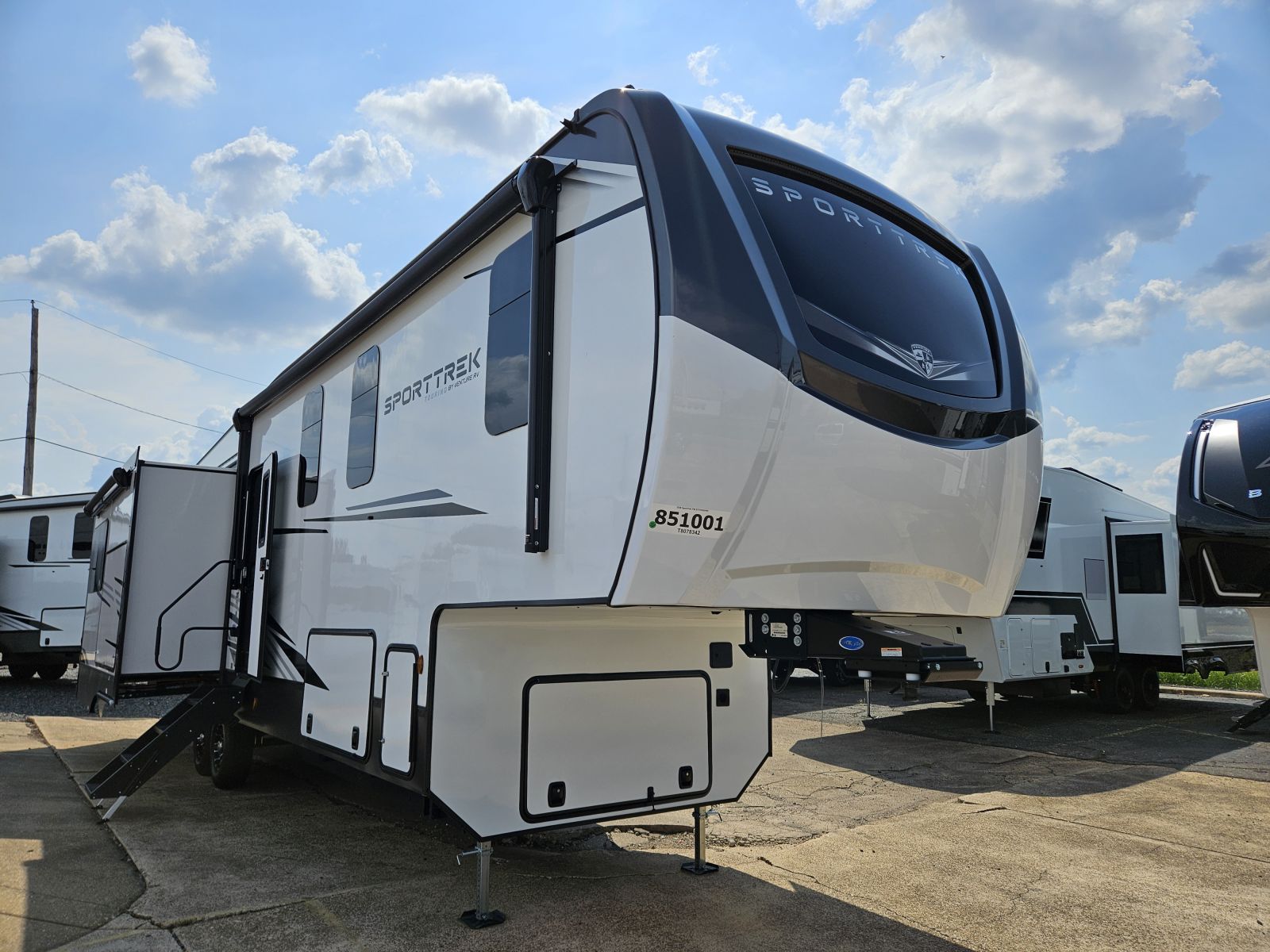 2026 Venture Rv Sporttrek Touring Edition 353vrk