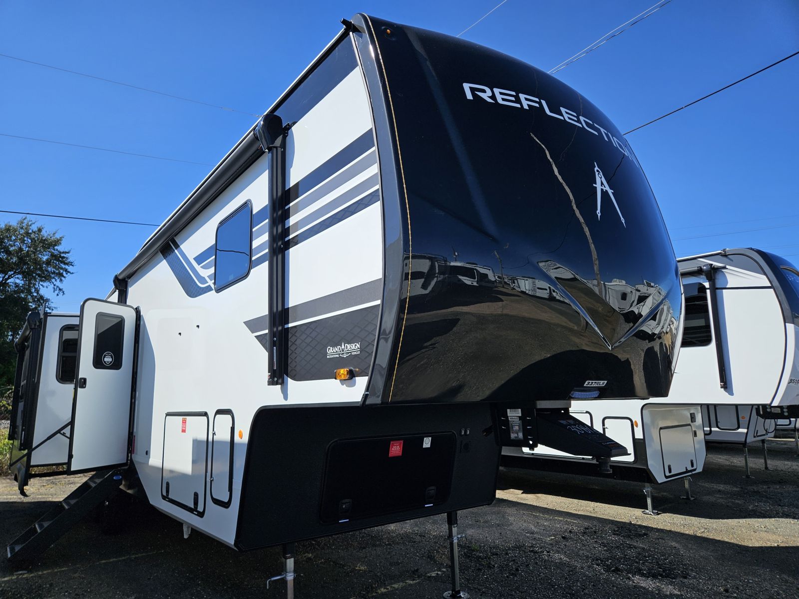 2026 Grand Design Reflection (Fifth Wheel) 337RLS for Sale in Bossier City, LA