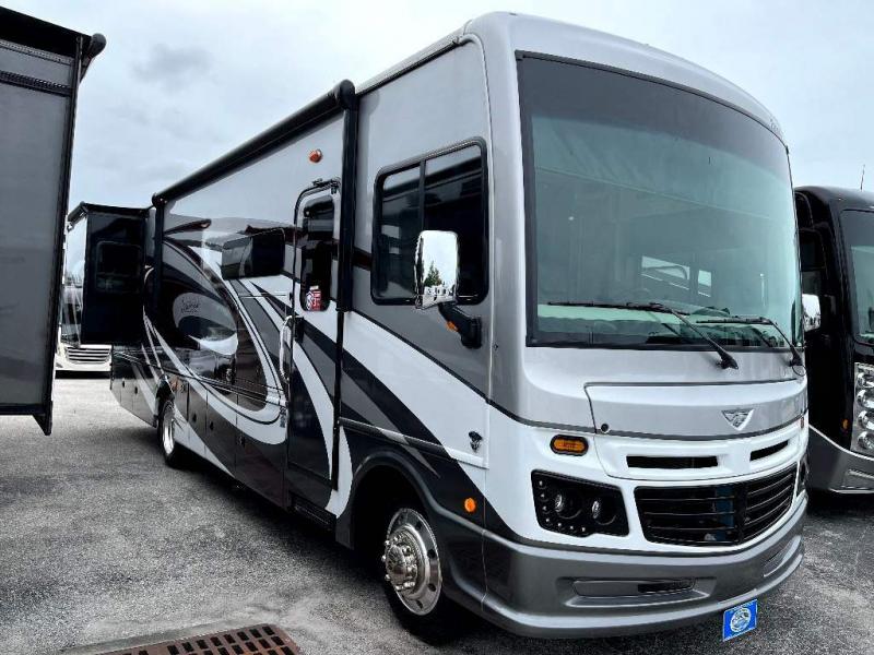 2023 Fleetwood Bounder 33c