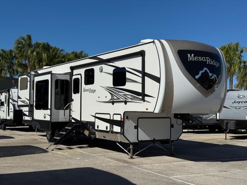 2019 Highland Ridge Mesa Ridge