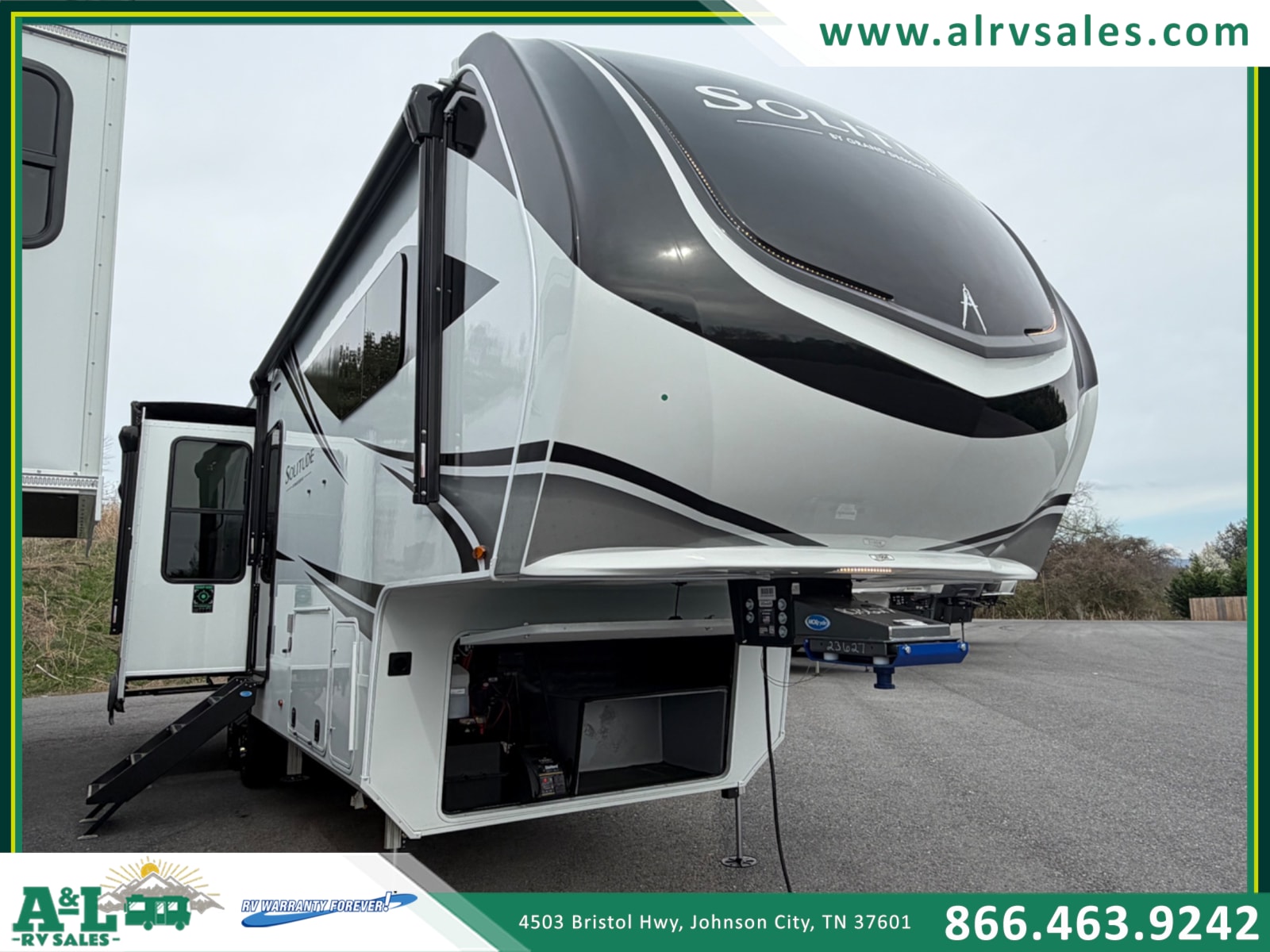 2026 Grand Design Solitude 310GK for Sale in Johnson City, TN