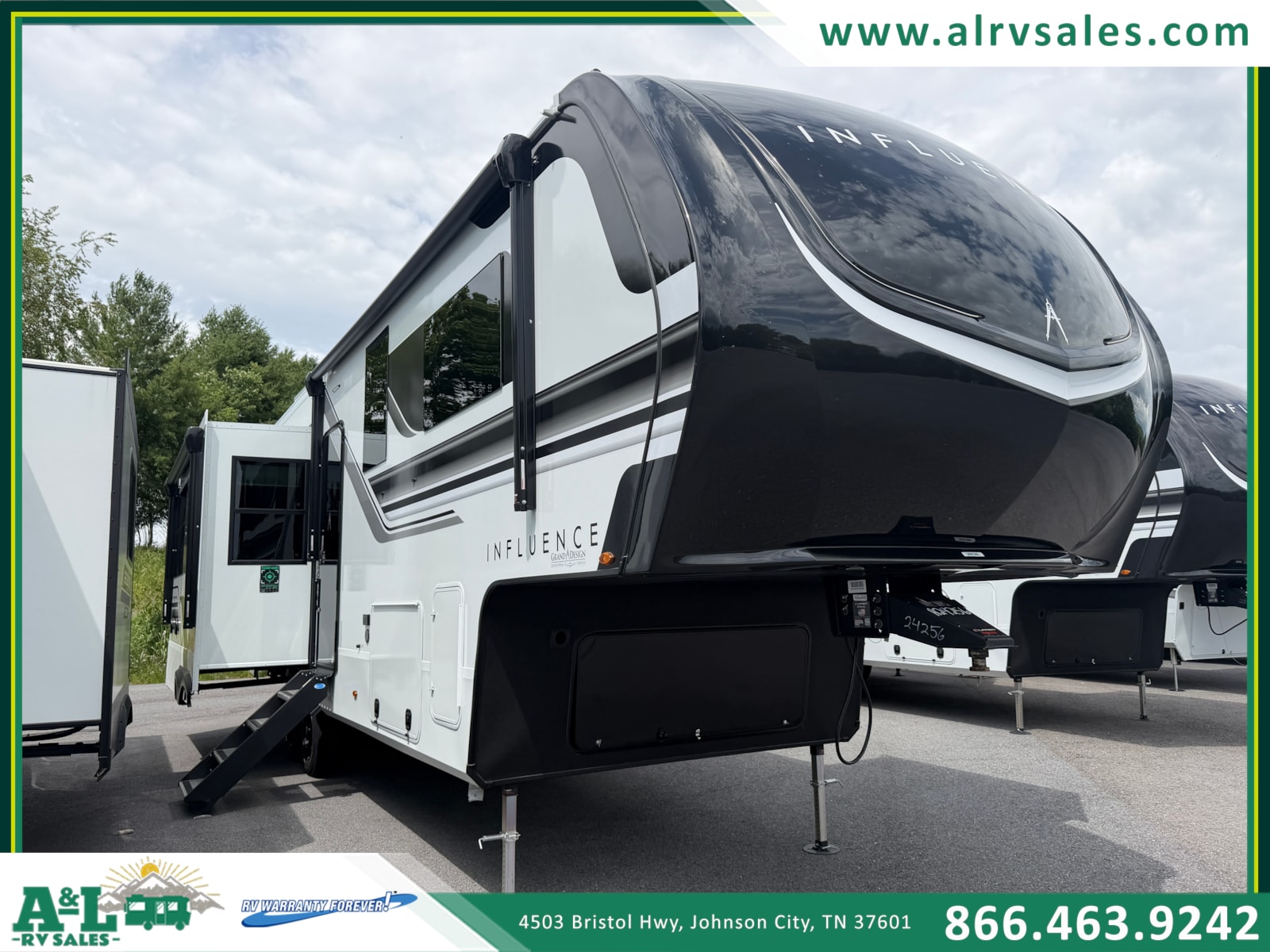 2027 Grand Design Influence 3003RL for Sale in Johnson City, TN