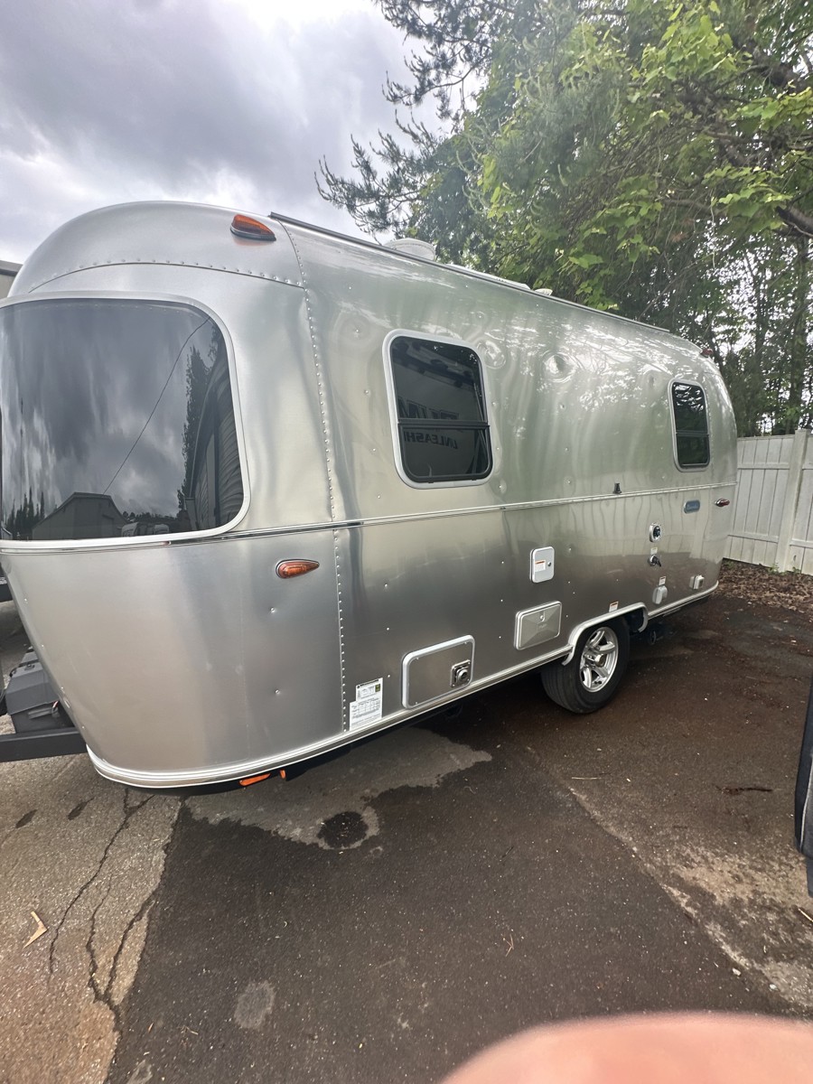 2024 Airstream Bambi 19CB for Sale