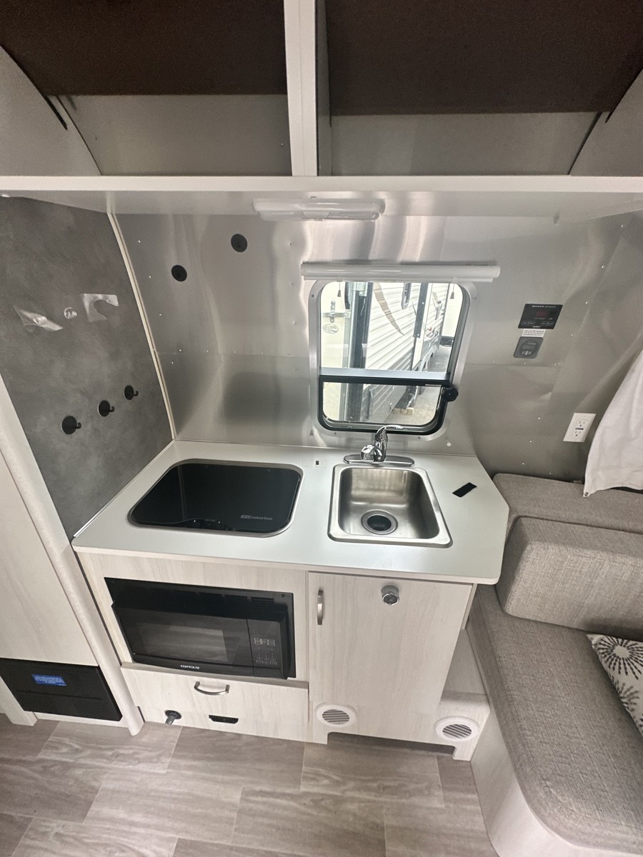 2024 Airstream Bambi 19CB for Sale